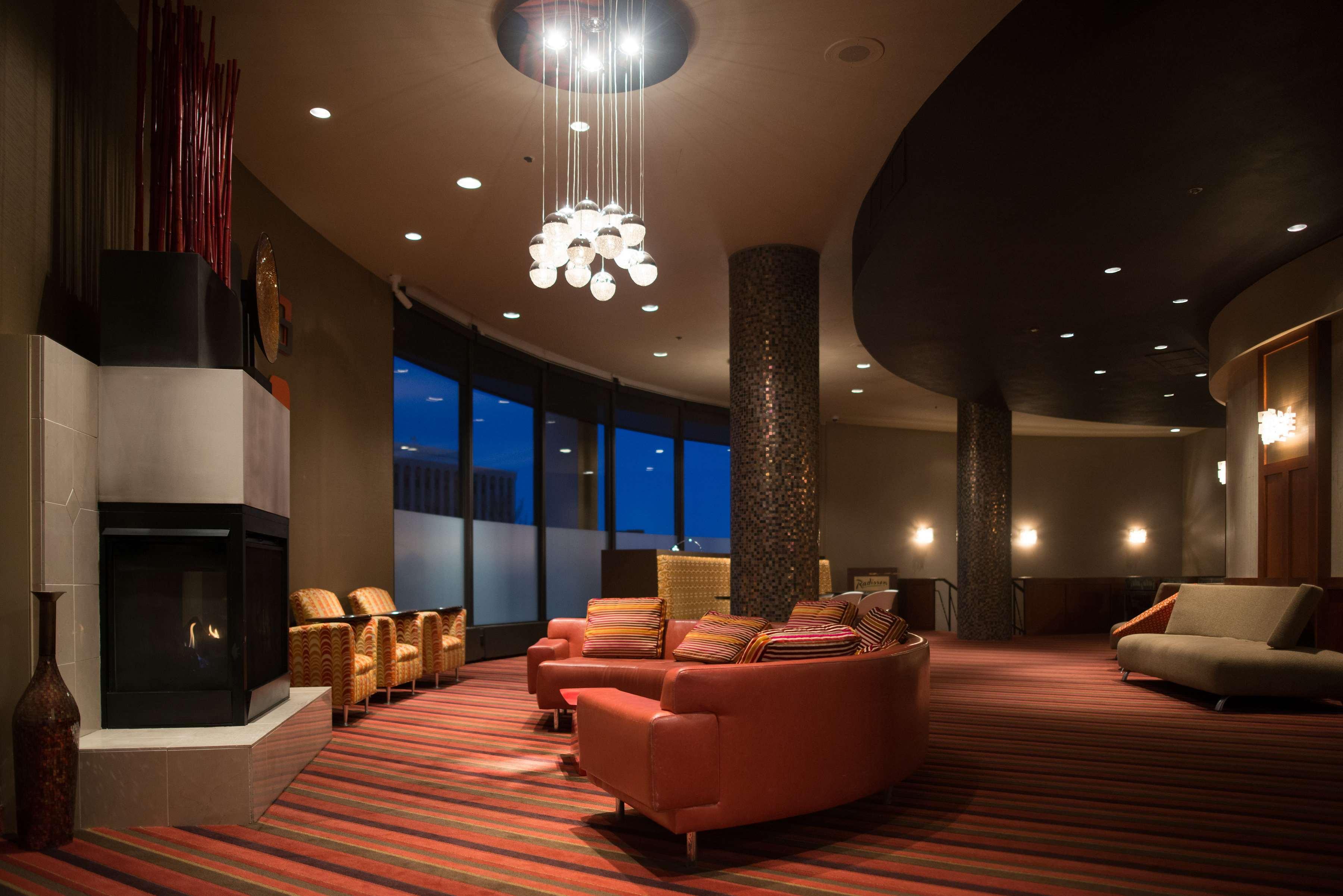 Radisson Hotel Duluth-Harborview Экстерьер фото