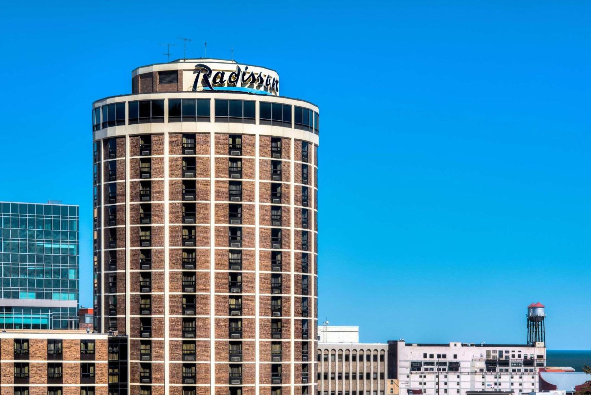 Radisson Hotel Duluth-Harborview Экстерьер фото