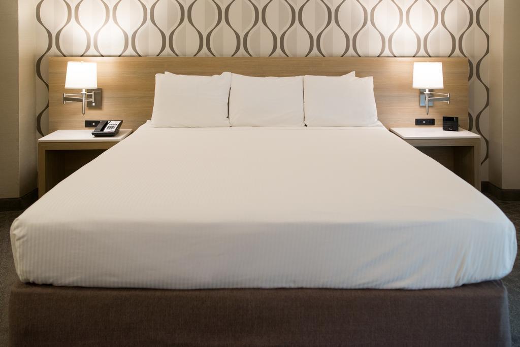 Radisson Hotel Duluth-Harborview Экстерьер фото
