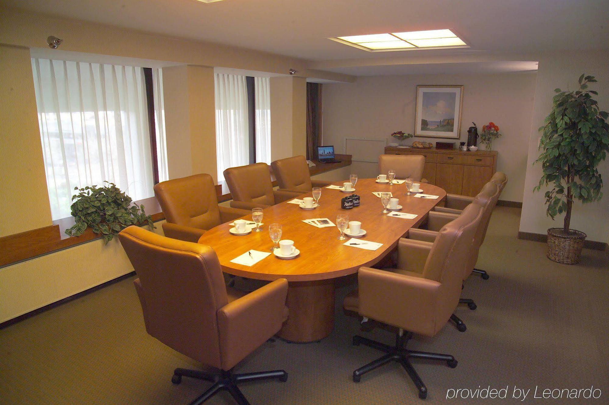 Radisson Hotel Duluth-Harborview Удобства фото